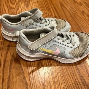 Girls Nike size 12